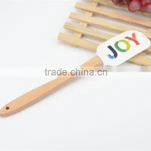 High Quality Pastry Silicone Spatula With Wooden Handle Easy Flex Baking Spatula thumbnail-1