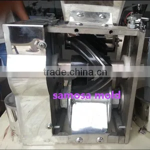 China Supplier Factory Price 3 Head Rainbow Soft Ice Cream Machine thumbnail-5