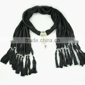 Black Elegant Jewelry Scarf With Heart Pendant thumbnail-1