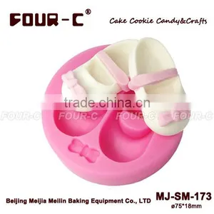 Silicone Embossing Cupcake Mold,baby Booties Fondant Decorating Mold, Newest Cake Decoration thumbnail-1