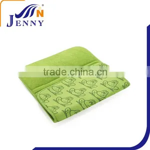 Assorted Green Frogs Heat-Resistant Microfiber Drying Mat thumbnail-1