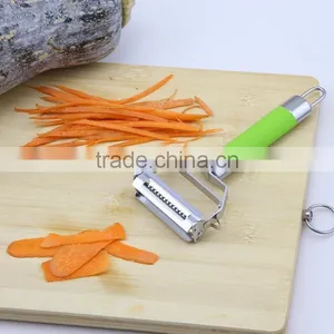 Hot Sale Two Blades Green Rubber Handle Peeler thumbnail-1