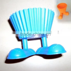 Cupcase With Feet thumbnail-1