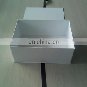 Large Size Folding White Cardboard Boxes Flat Pack With Logo Black Stamping Ribbon Closure For Handbag Luxury Packing thumbnail-2