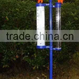 Plastic Garden Weather Station With Rain Gauge thumbnail-2