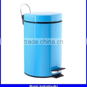 Foot Pedal Stainless Steel Waste Bin thumbnail-1