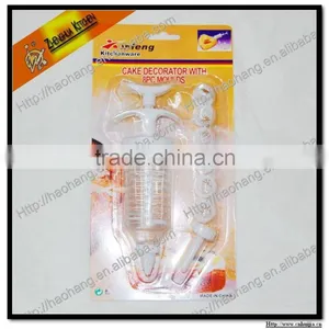 Cake Decorating Tools With 8pcs Moulds thumbnail-1