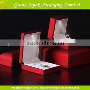 Trendy Luxury LED Lighted Propose Engagement Ring Rolls Jewelry Box thumbnail-1