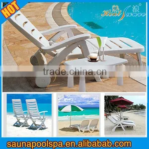 China Foldable Plastic Beach Chair thumbnail-1