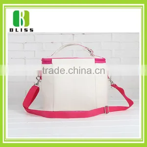 Customize Logo Print Hot Promotional Cheap Cooler Bag thumbnail-3