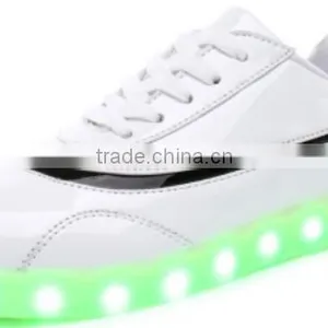 Wholesale Fashion Led Luminous Shoes Night Light Sneaker thumbnail-2