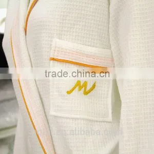 Chinese Products Waffle Bath Robe With Embroidery Logo thumbnail-4
