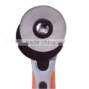 RC-26 NEW ROTARY CUTTER WITH CUSHION GRIP 60MM thumbnail-3