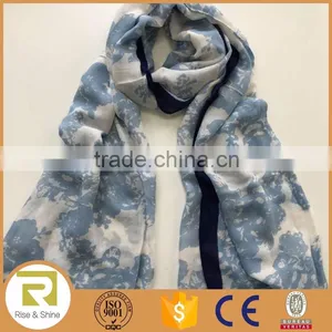 Wholesale 100% Polyester Stars Printed Fringed Shawl Scarf thumbnail-5