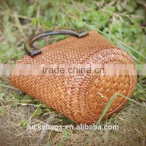 2016 New Arrival Beautiful Straw Bag Brown Women Beach Bag thumbnail-3