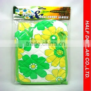 Kitchen Use, Heat Resistant, Oven MITT, Apron & Pot Pad For One Dollar Item thumbnail-1