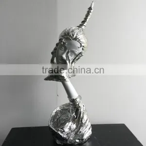 Resin Art Head Statue thumbnail-1