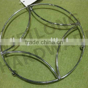 Metal Pot Holder thumbnail-1
