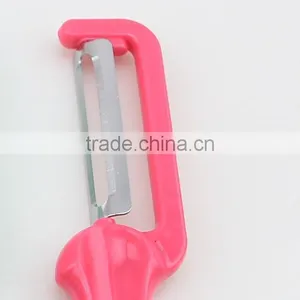 Plastic Flat Handle Stainless Steel Blade Vegetable Peeler thumbnail-3