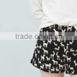 2016 Hot Sale Women Side Slit Cotton Jacquard Shorts Whoelsale thumbnail-3