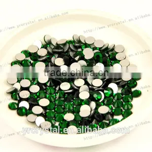 Round Shape Emerald Color Silver Base Crystal Rhinestones Flat Back Diamond thumbnail-1