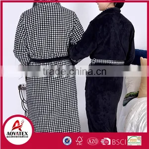 Houndstooth Printed Coral Fleece Long Style Zipper Reversible Bathrobe thumbnail-4
