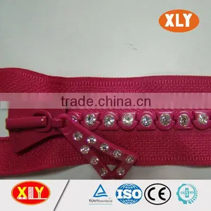 China XLY Zipper #10 Polyester Tape Low Price Diamond Zipper thumbnail-5