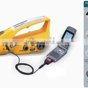 Crank Dynamo Torch With FM/AM Radio thumbnail-1