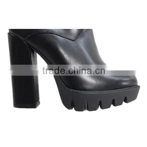 Winter Boots With Pom Poms thumbnail-4