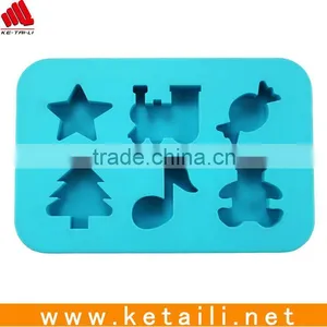Christmas Tree Silicone Ice Tray thumbnail-1