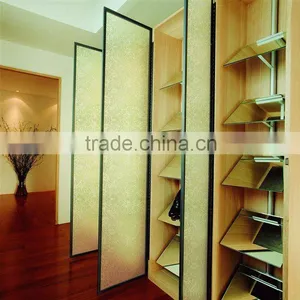 Interior Decorative Transparent Resin Wall Panel With Floral Pebble thumbnail-1