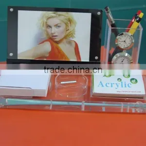 Clear Acrylic Desktop Calendar Tent Card Stand Holder thumbnail-4