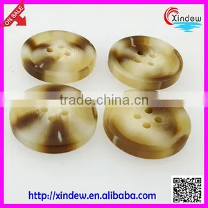 China Wholesale Plastic Resin Shirt Buttons thumbnail-1