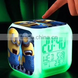 Antique Design Round Alarm Clock Decorative Plastic Clock, Home Decoration Clock thumbnail-2