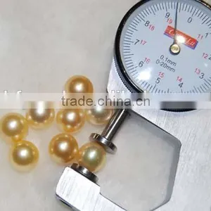 High Luster AAA 9-10mm Golden Tahitian Loose Pearls thumbnail-1