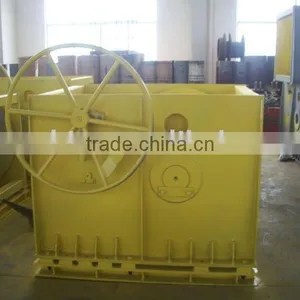 HAND WINCH thumbnail-1