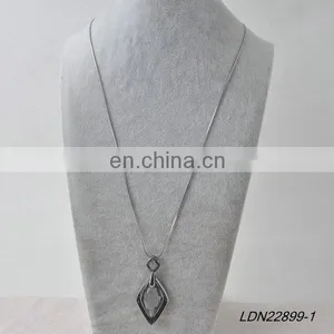 Crystal Drop Pendant Necklace thumbnail-1