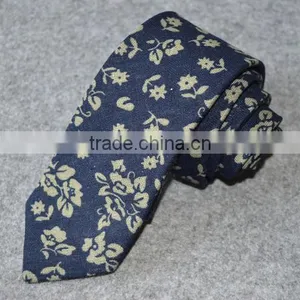 Big Flower Pattern Linen Necktie, Floral Linen Tie thumbnail-3