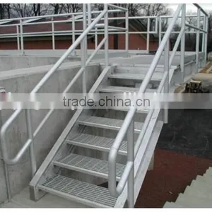 Adjustable Galvanized Steel Step Ladder thumbnail-6