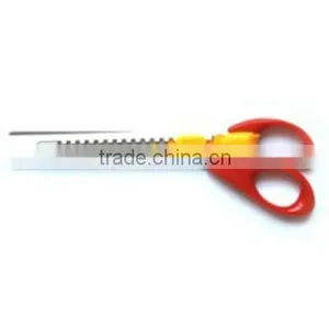 6.25'' Metal Office Scissor With Plastic Handle thumbnail-1