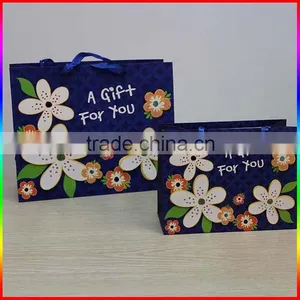 Fashionable Colourful Paper Gift Packing Bag With Flower Design thumbnail-1