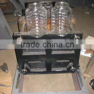 Plastic 5L Semi Automatic Bottle Blowing Machine thumbnail-3