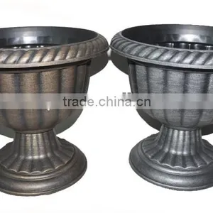 Two Parts Assembled Plastic Flowerpot thumbnail-1