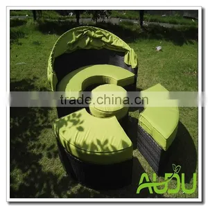 Audu Pe Rattan Round Lounge Bed thumbnail-2