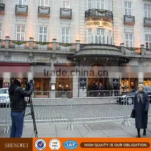 Galvanized Steel Traffic Crowd Control Barrier thumbnail-1