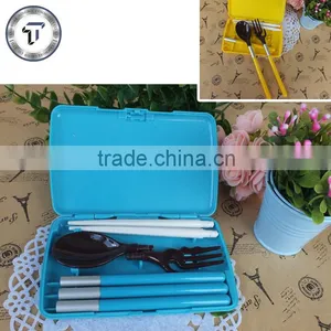 Plastic Cutlery Set With Lock thumbnail-1