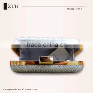 Ladies High Quality Metal Skeleton Design Cosmetic Bag thumbnail-4