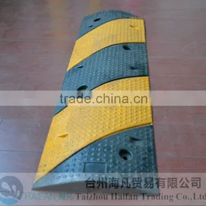 1000*300*50mm Heavy Strength Rubber Speed Hump Used on Road /rubber Speed Humps for Crossroads/road Car Speed Hump for Crossing thumbnail-3