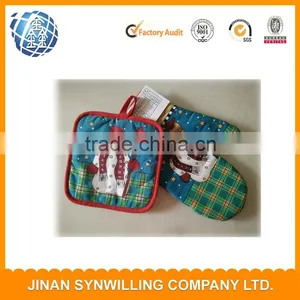 Kitchen Oven Gloves and Potholders Christmas Snowman Tree Bell Styles Oven Mitt and Mat for Christmas Gifts and Decorations thumbnail-1