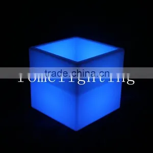 Rotomolding Technology Environmental Protection Plastic Waterproof Light Led Flower Planter For Hall Decorative thumbnail-5